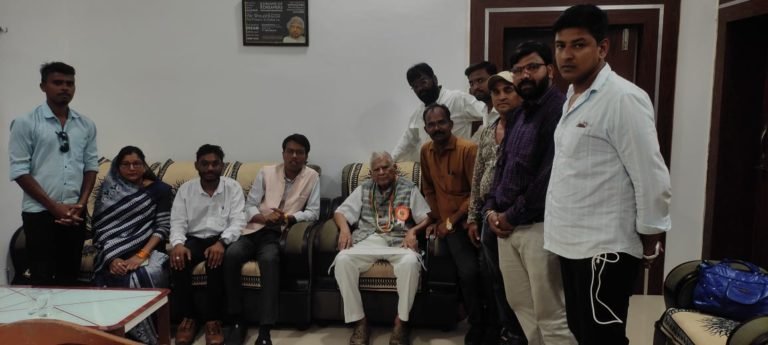 छत्तीसगढ़ मीडिया एसोसिएशन के प्रदेश अध्यक्ष नंदकुमार बघेल ने किया खैरागढ़ जिले का दौरा  00 जिला मीडिया एसोसिएशन के सदस्यों से की समीक्षा बैठक