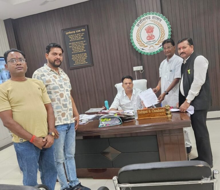 यात्री प्रतीक्षालय की बदहाल स्थिति पर कांग्रेस का अल्टीमेटम, सुधार नहीं हुआ तो 22 मार्च को धरना प्रदर्शन की चेतावनी