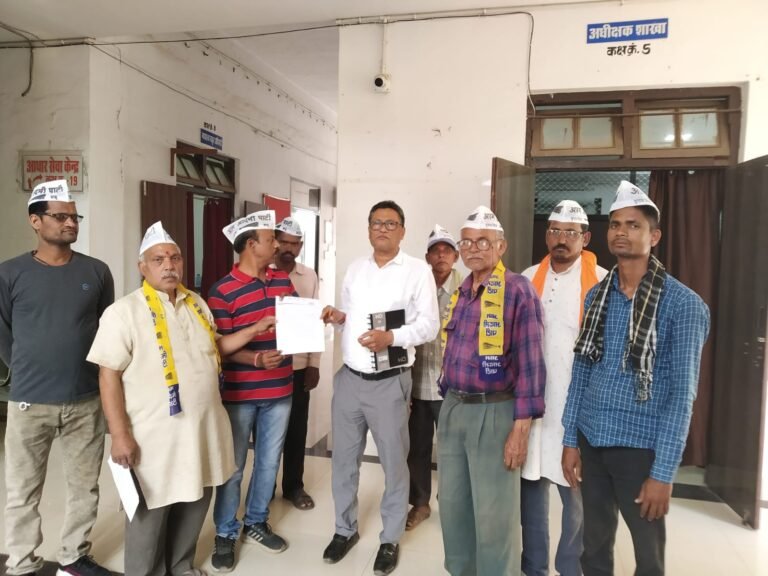 खैरागढ़ में गैस आपूर्ति अनियमितता पर आप ने सौंपा ज्ञापन