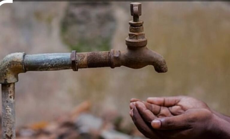 अटल आवास में हफ्तों से पानी की किल्लत, शिकायत के बाद भी राहत नहीं*